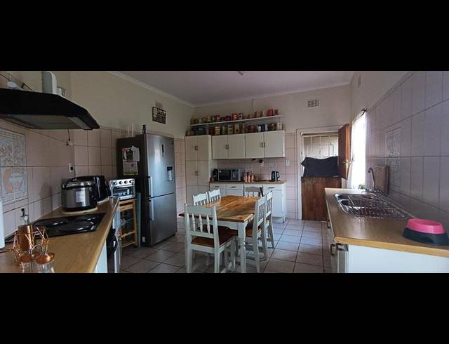 3 BEDROOM PROPERTY TO RENT IN BRENTHURST